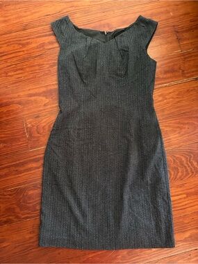 Gorgeous stretchy, lined, gray dress. 12. EUC.